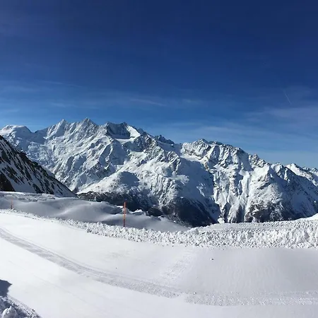 阿里菲林旅馆 萨斯格伦德